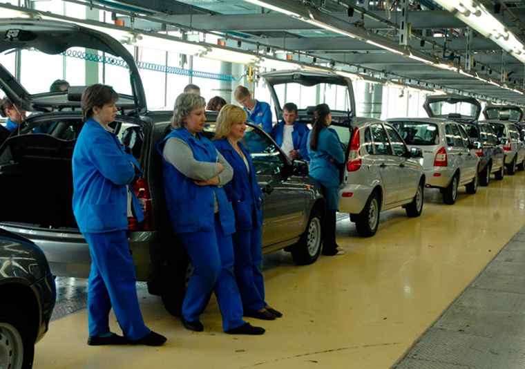 Завтра АВТОВАЗ уйдет в простой