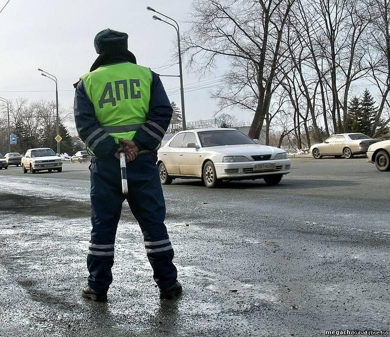 Гаишники ловили лихачей