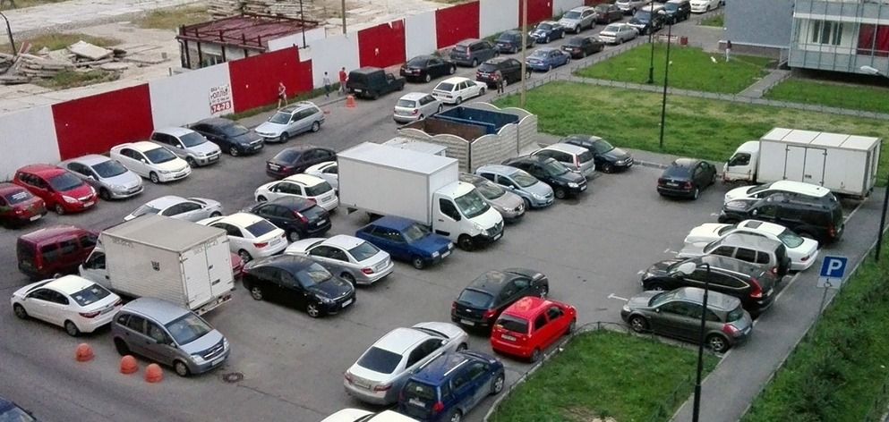 Кого теперь будут хлобучить за парковку во дворах 