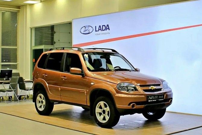 Chevrolet Niva обосновалась в салонах дилеров LADA