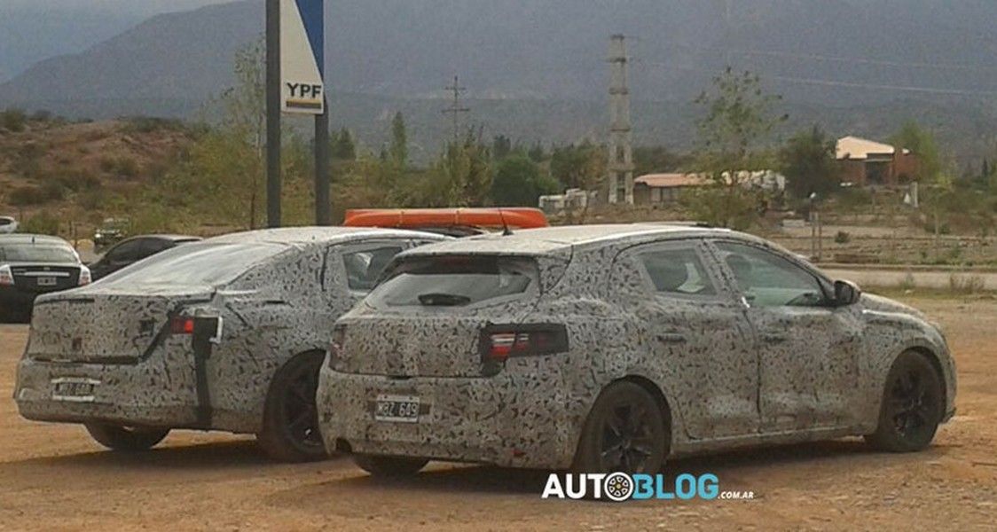 Новые Renault Megane и Laguna попозировали вместе