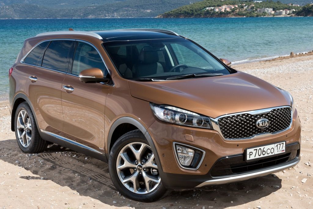 До России добрался большой кроссовер KIA с новым мотором