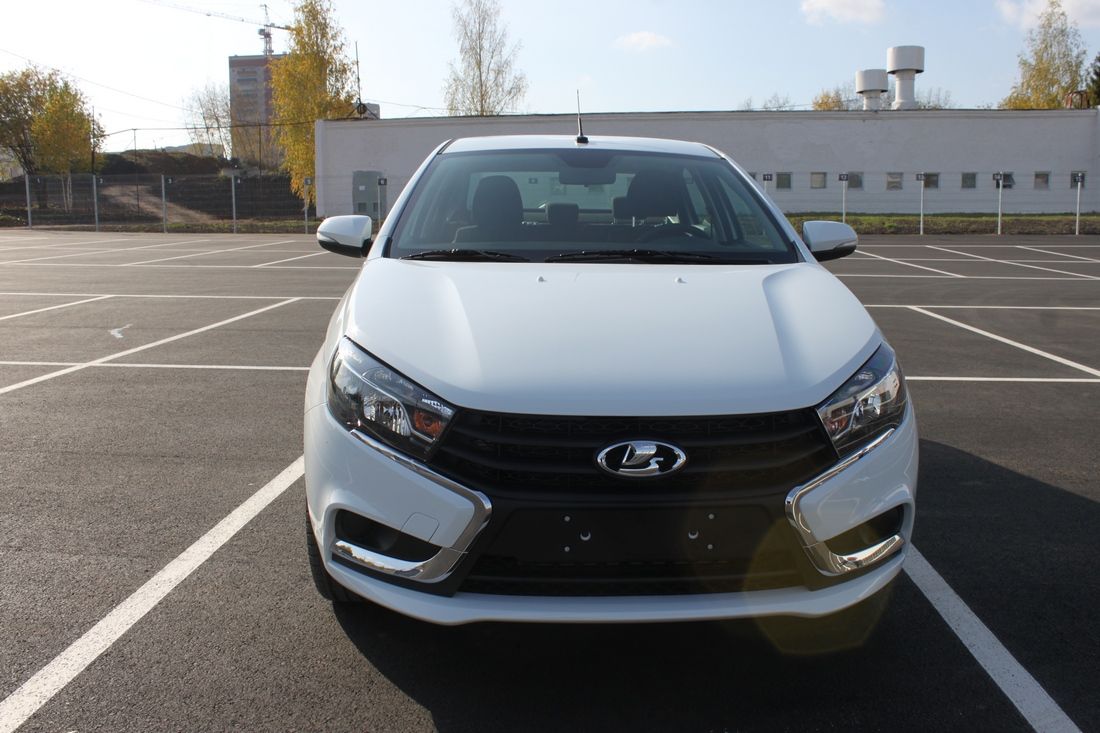 Экспресс-тест LADA Vesta: первые впечатления