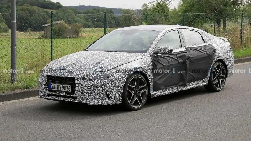 Hyundai готовит «горячий» седан Elantra N 