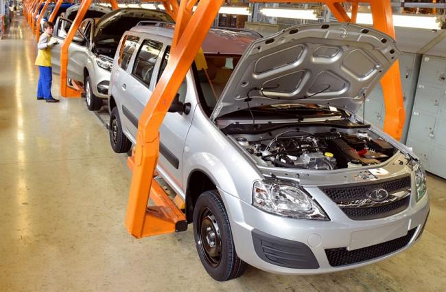 LADA Largus получил российский двигатель