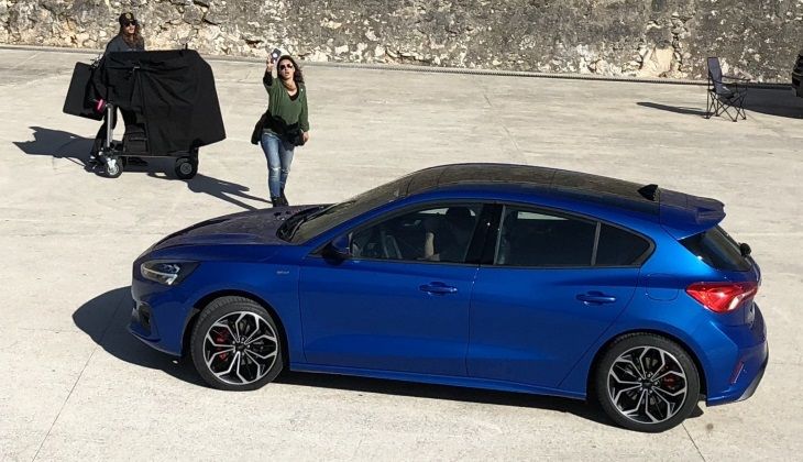 Новый Ford Focus показали без камуфляжа