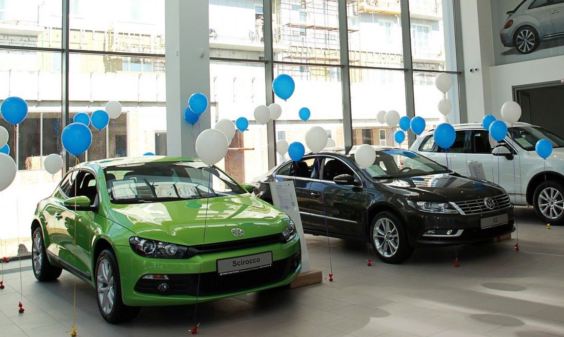 Рухнувший рубль помог российскому авторынку