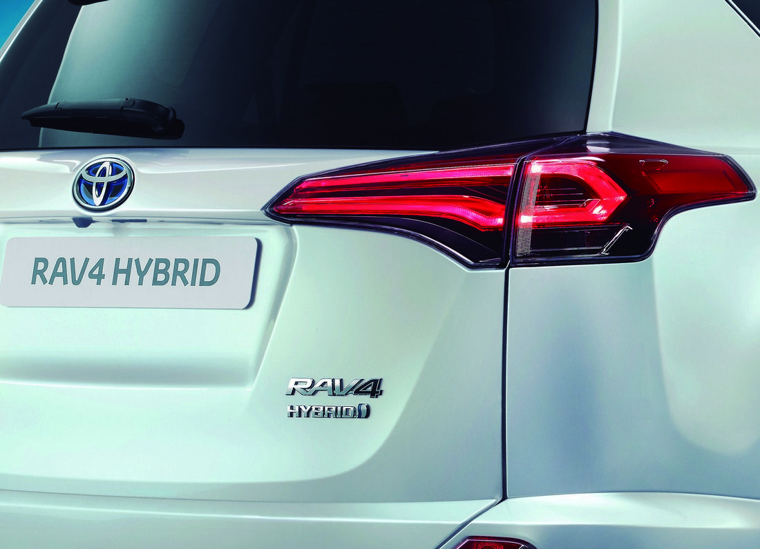Кроссовер Toyota RAV4 обновился