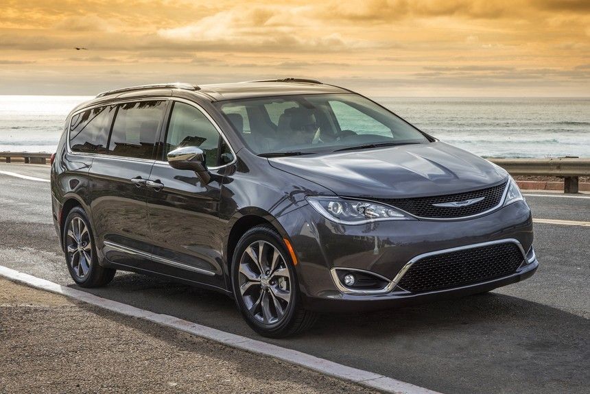 Минивэн Chrysler Pacifica легализовался в России
