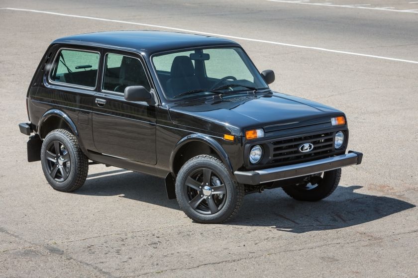 LADA запускает спецверсии внедорожника 4x4