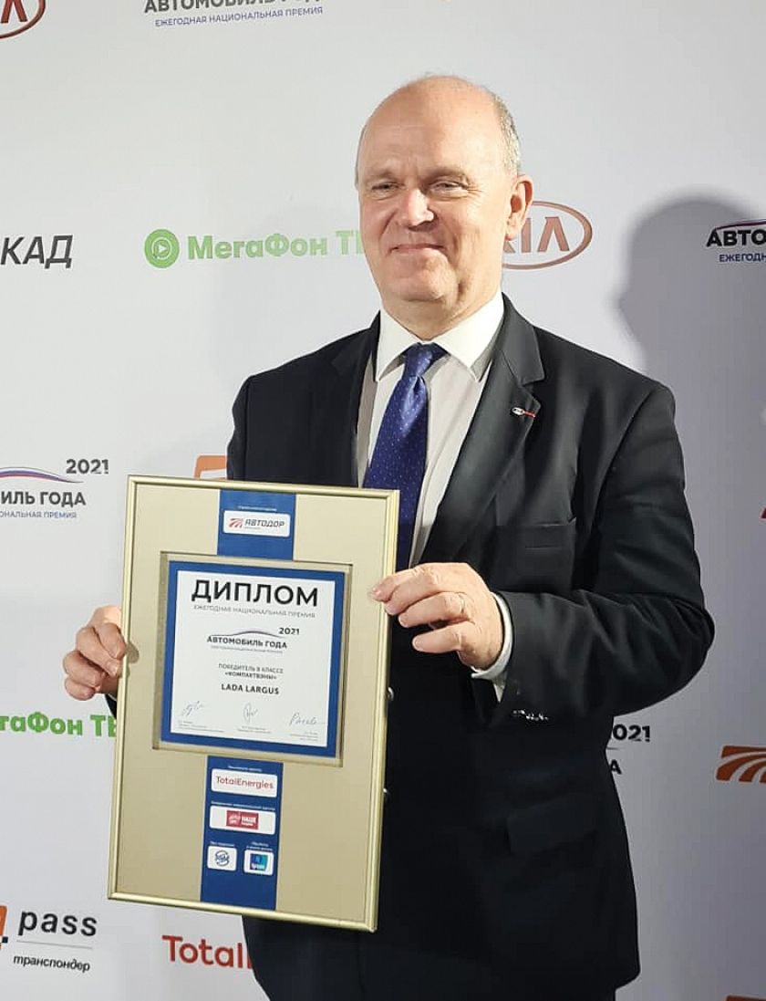 LADA Vesta и LADA Largus завоевали звание «АВТОМОБИЛЬ ГОДА В РОССИИ»