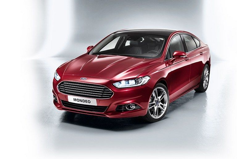 Названы рублевые цены нового Ford Mondeo