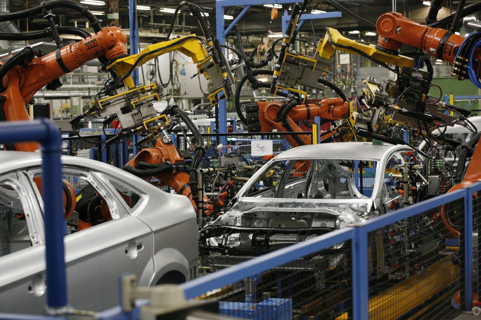 Ford «завёлся». АВТОВАЗ – с понедельника.