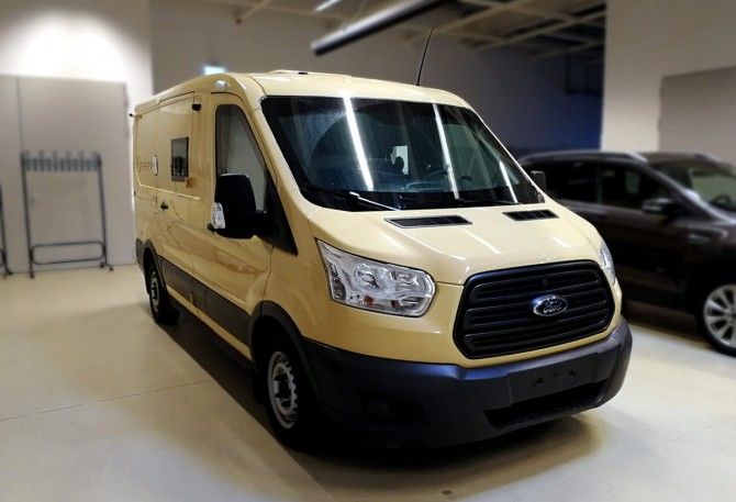 Инкассаторам от Ford Sollers: новый Transit специального назначения