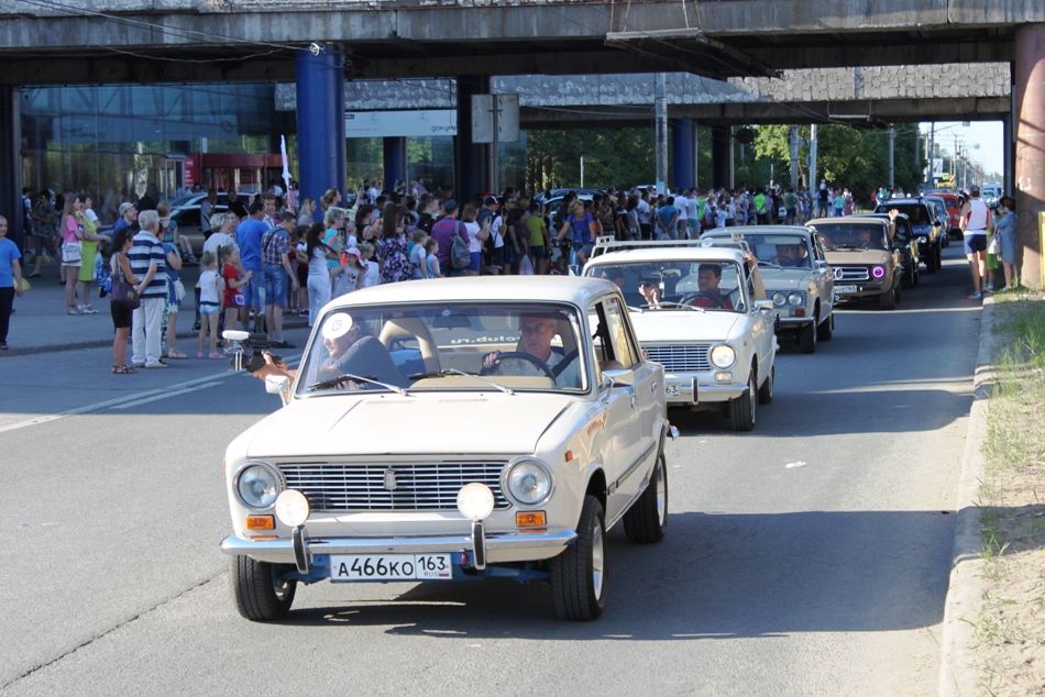 В Тольятти прошел традиционный  АВТОПАРАД-2019