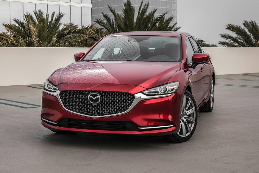 Седаны и хэтчбеки Mazda стали дороже. Кроссоверы нет