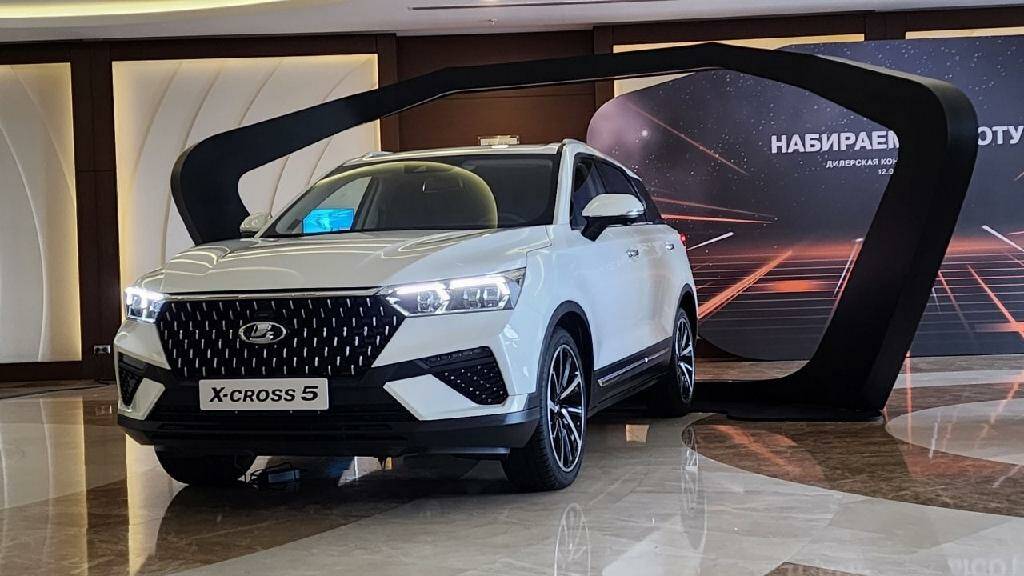 Оправданы ли слухи, что АВТОВАЗ откажется от кроссовера Lada X-Cross 5 ?