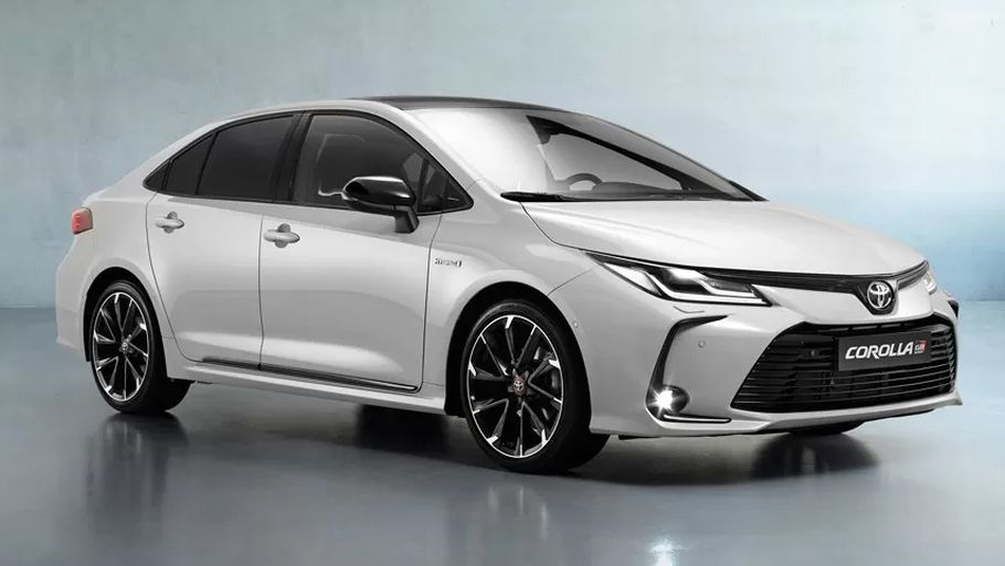 Toyota представила Corolla GR Sport для России   