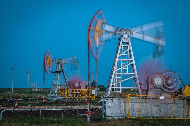 14 рублей 38 копеек: вот стоимость литра бензина без налогов