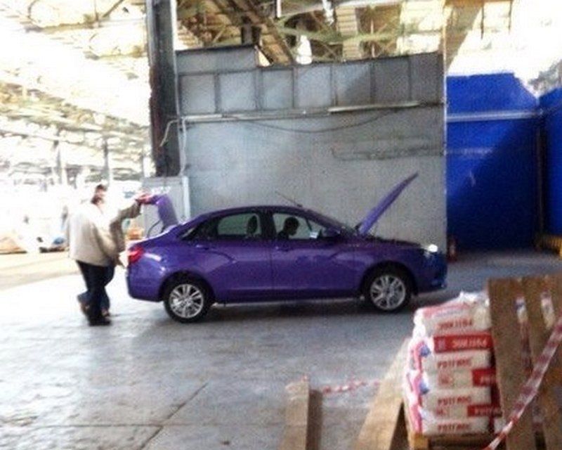 LADA Vesta снова подловили на «ИжАвто»