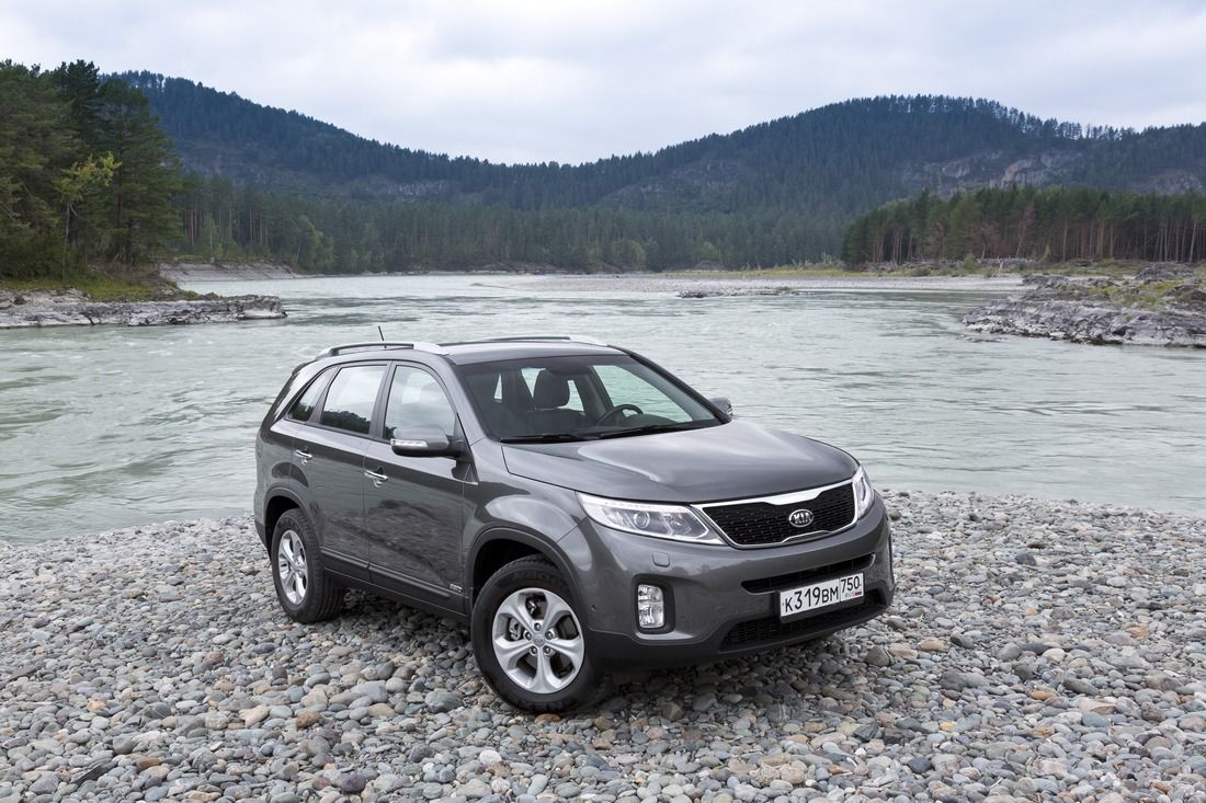 Для старого KIA Sorento пересмотрели список комплектаций