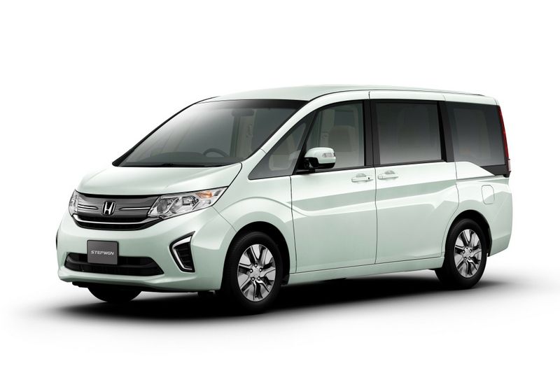 Honda удивила практичным минивэном