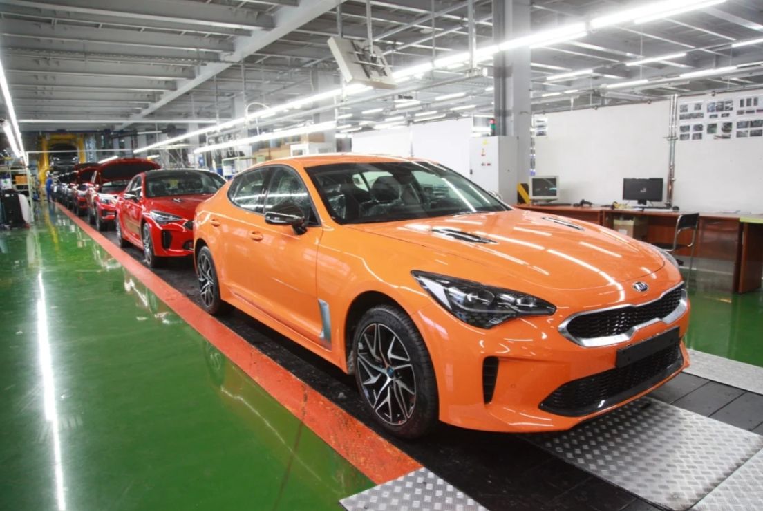 Kia объявила цены на обновленный Stinger