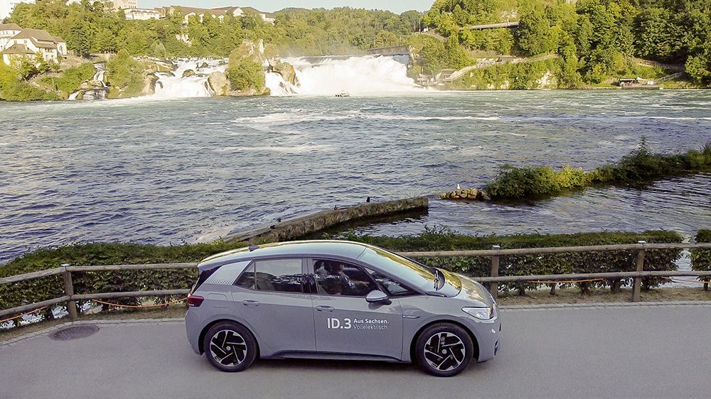 Рекорд Volkswagen ID.3: из Цвиккау до Швейцарии без подзарядки