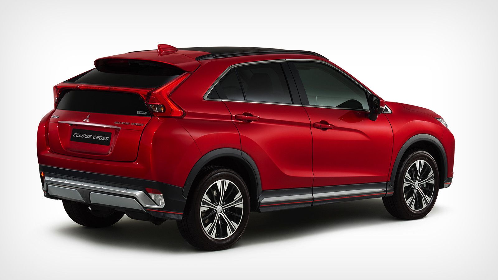 Новый Mitsubishi Eclipse Cross в следующем году появится в продаже в РФ