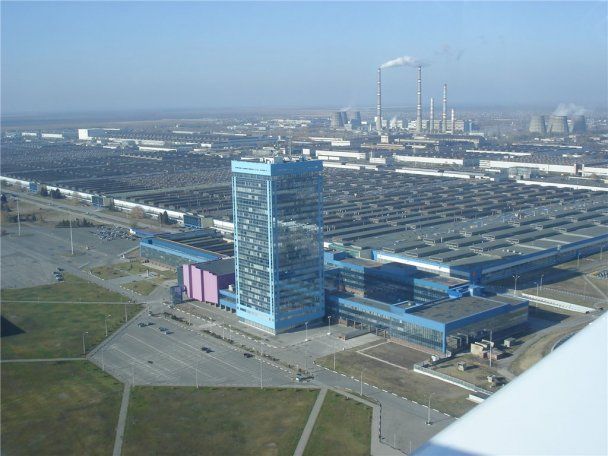 Пять вместо трех: АВТОВАЗ вернется на "пятидневку"