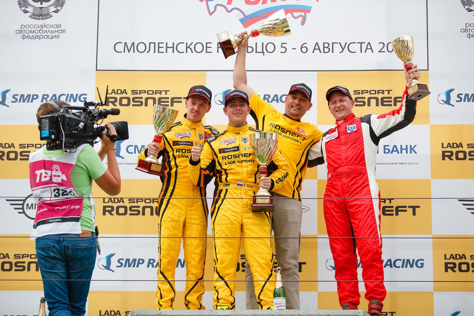 Три командных кубка для  LADA Sport ROSNEFT  