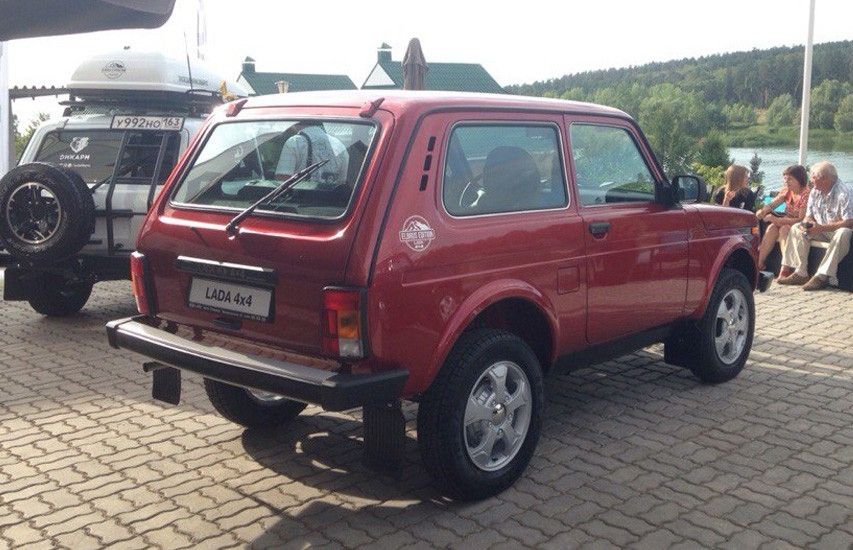 Спецверсия LADA 4x4 Elbrus Edition показалась на фото