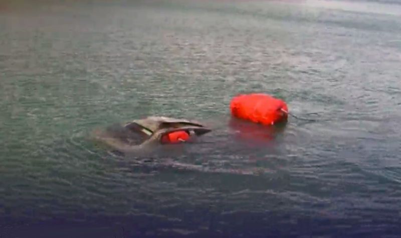 На дне Байкала нашли 70 автомобилей