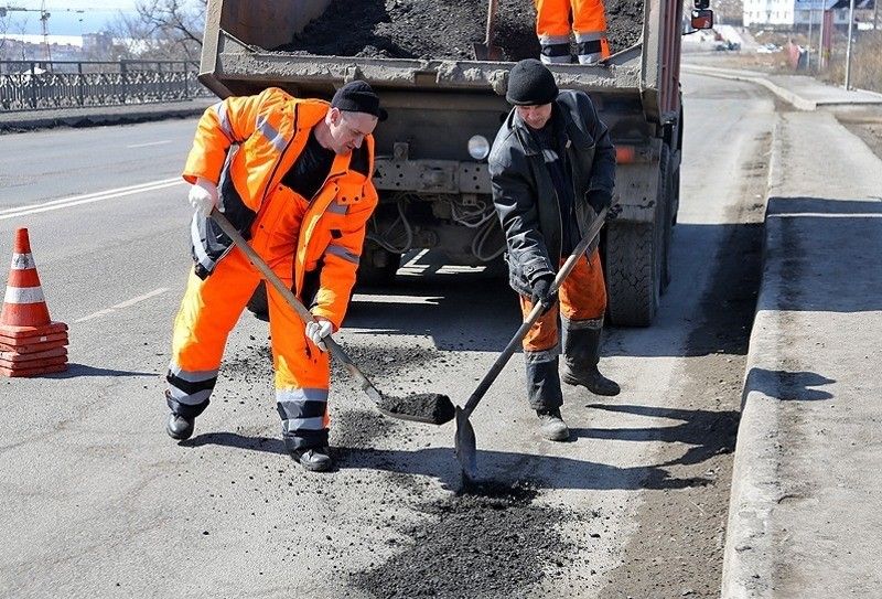 Ямы придется латать быстро