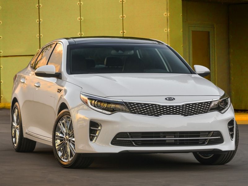 KIA Optima подросла и получила турбомотор