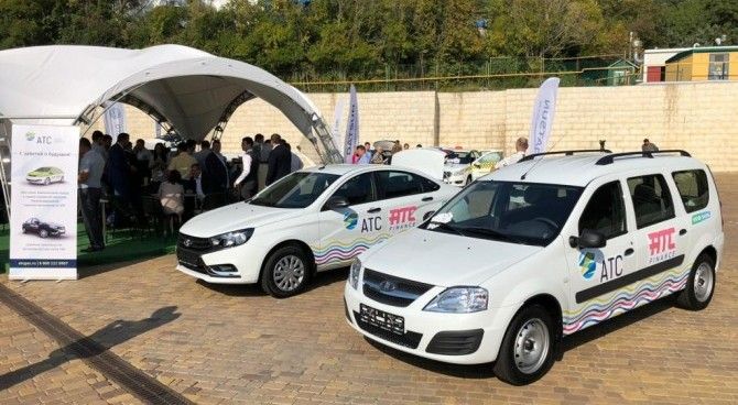 В Сочи показали предсерийный битопливный LADA Largus
