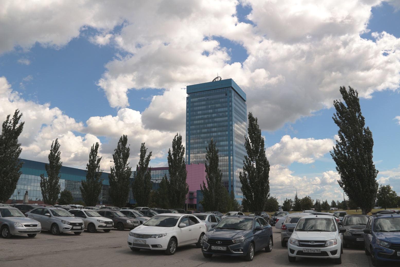 Прогнозы властей: выпуск Lada снизится на 40% 