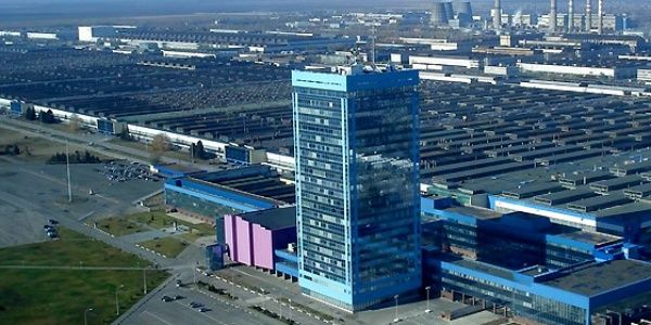 Набор молодых конструкторов для новых продуктов LADA