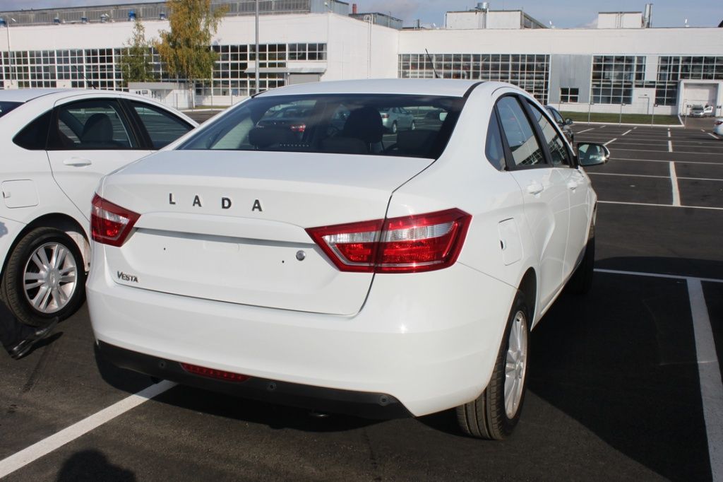 lada-vesta (32).JPG