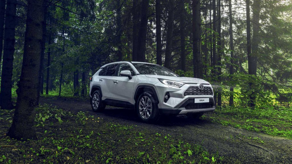 2_RAV4_full_tcm-3020-1734157.jpg