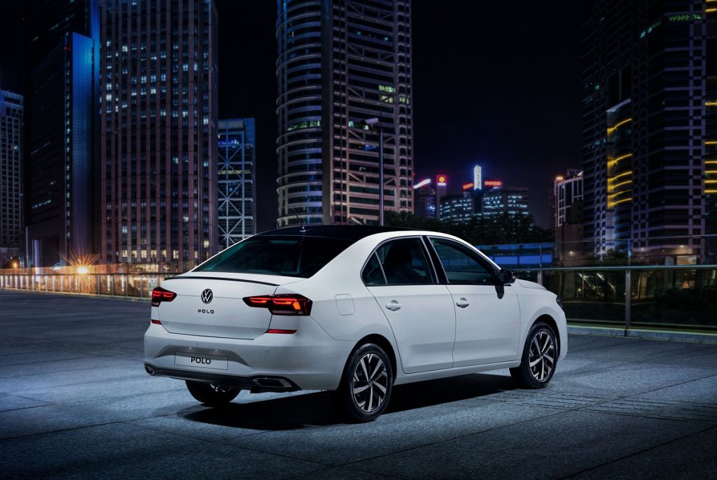 2_200910_vw_polo_hype_nodia8618_v2_1_l.jpg