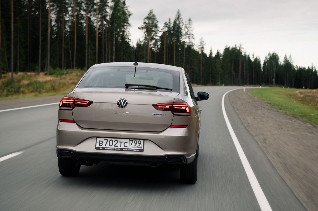 Volkswagen_Polo_Football_Edition_(3).jpg