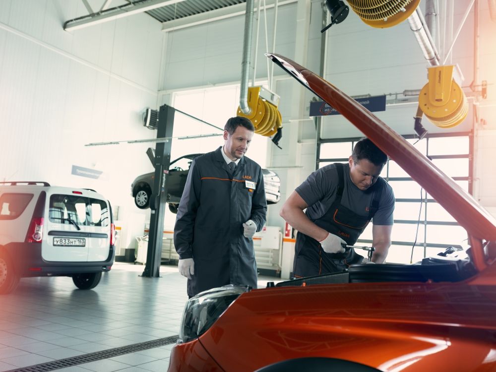 LADA Service_2.jpg
