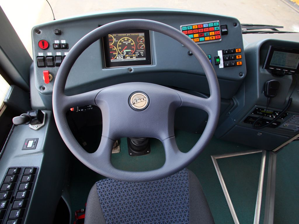 liaz_6274_predserijnyj_4.jpg
