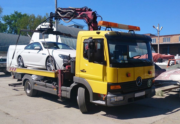 Эвакуатор автомобилей в Риге: что следует принять во внимание?