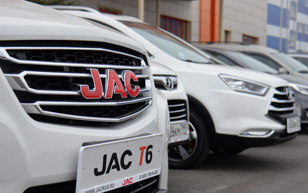 Модельный ряд автомобилей китайской компании JAC