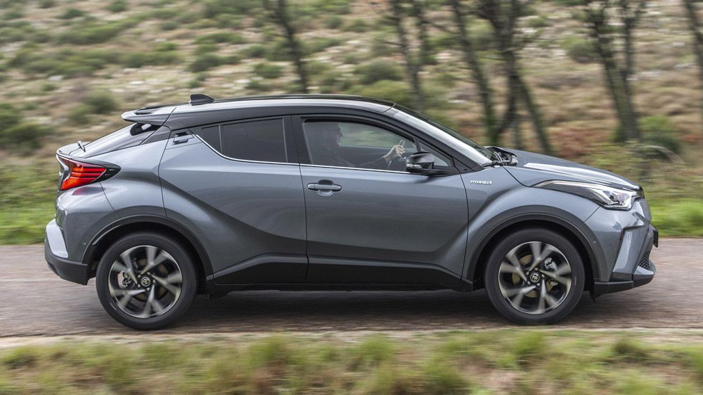 Обновленный Toyota C-HR стал намного дороже