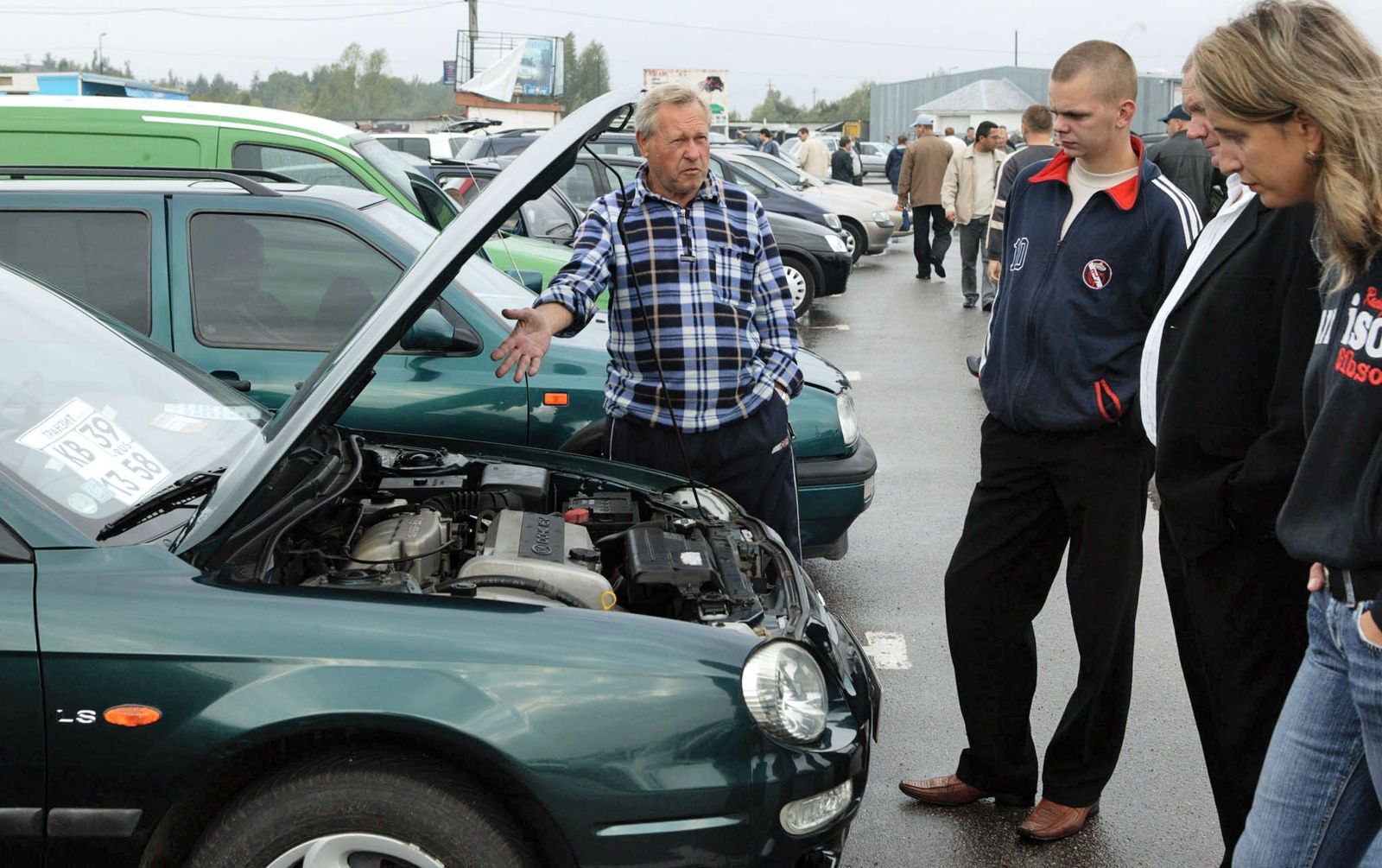 На подержанные автомобили растет спрос