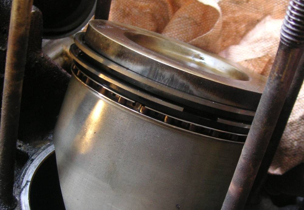 Как выбрать поршневые кольца по размеру и материалу: советы эксперта и нюансы покупки