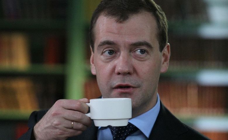 Медведев: Россия не готова к использованию беспилотных автомобилей